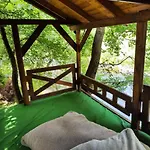 Luxury Riverfront With Pool&sports Дом отдыха *