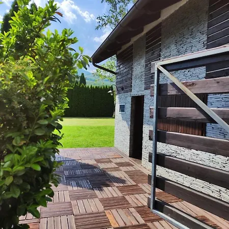 Luxury Riverfront With Pool&sports Uvac